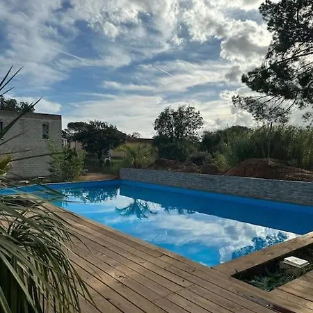 Au Calme Avec Piscine Appartement *
